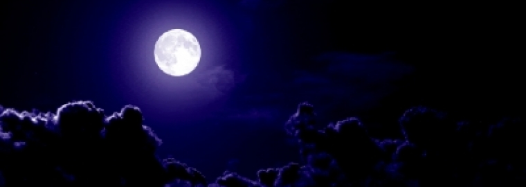 04-La lluna brilla hermosa